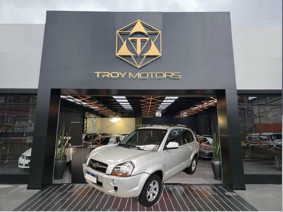 HYUNDAI TUCSON 2.0 MPFI GLS 16V 143CV 2WD FLEX 4P AUTOMÁTICO HYUNDAI TUCSON 2.0 MPFI GLS 16V 143CV 2WD FLEX 4P AUTOMÁTICO